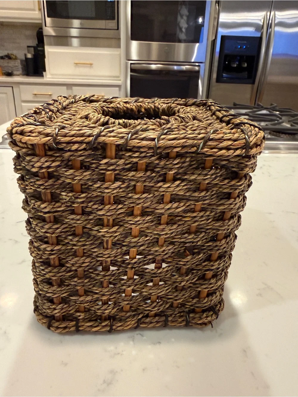 Handwoven Seagrass Tissue Box Cover | Rustic Farmhouse Coastal Decor
